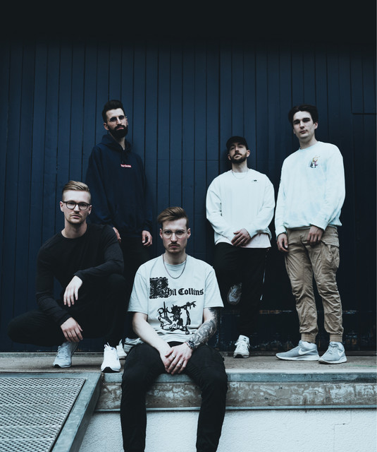 Profilbild von Elwood Stray