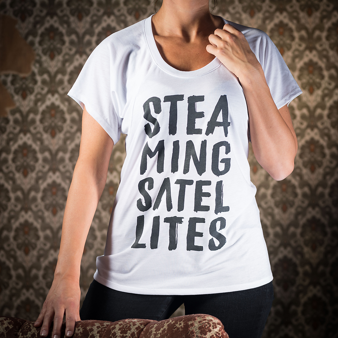 Produktbild für "Steaming Satellites" Shirt - weiß (Damen)