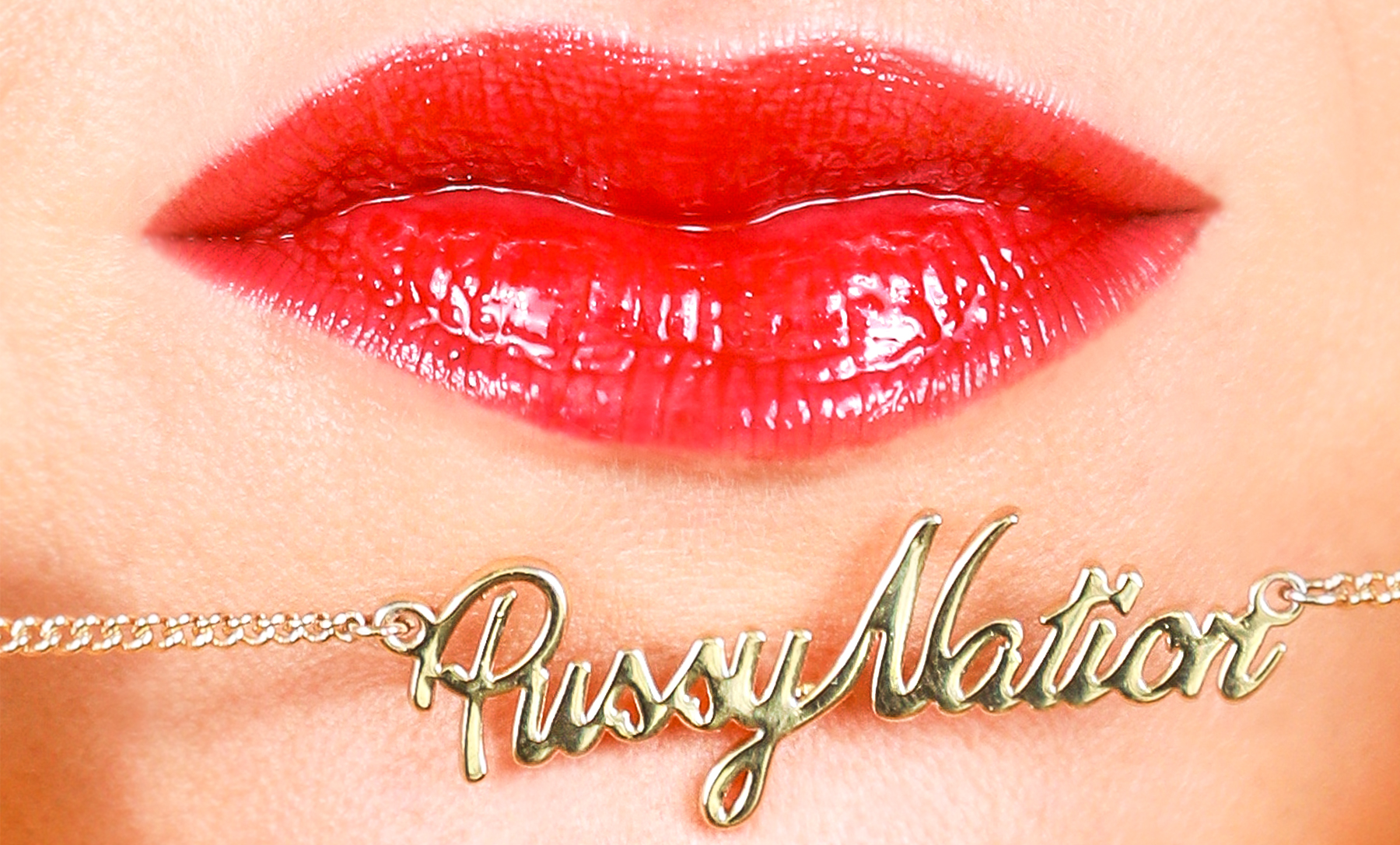 Thumbnail 2 von Carolin Kebekus - Kette PussyNation, gold