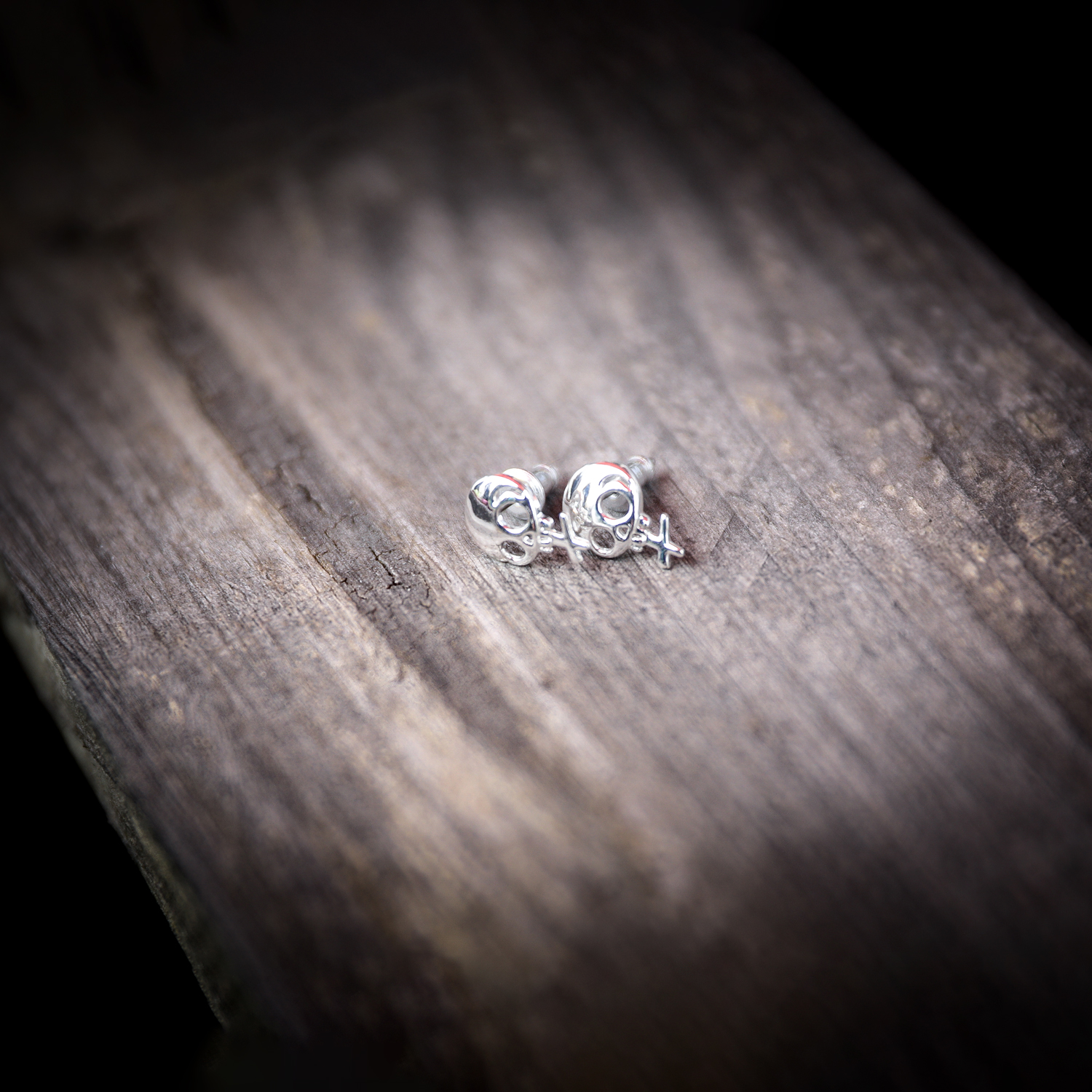 Thumbnail 2 von Carolin Kebekus - Ohrstecker Totenkopf, silber