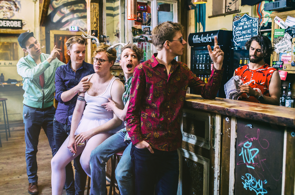 Veranstaltungsbild für HOLLER MY DEAR & MAKE A MOVE