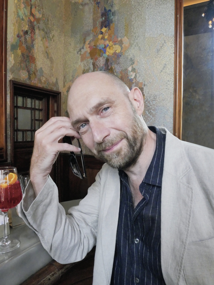 Veranstaltungsbild für Hotel Celentano - Lesung Eric Pfeil