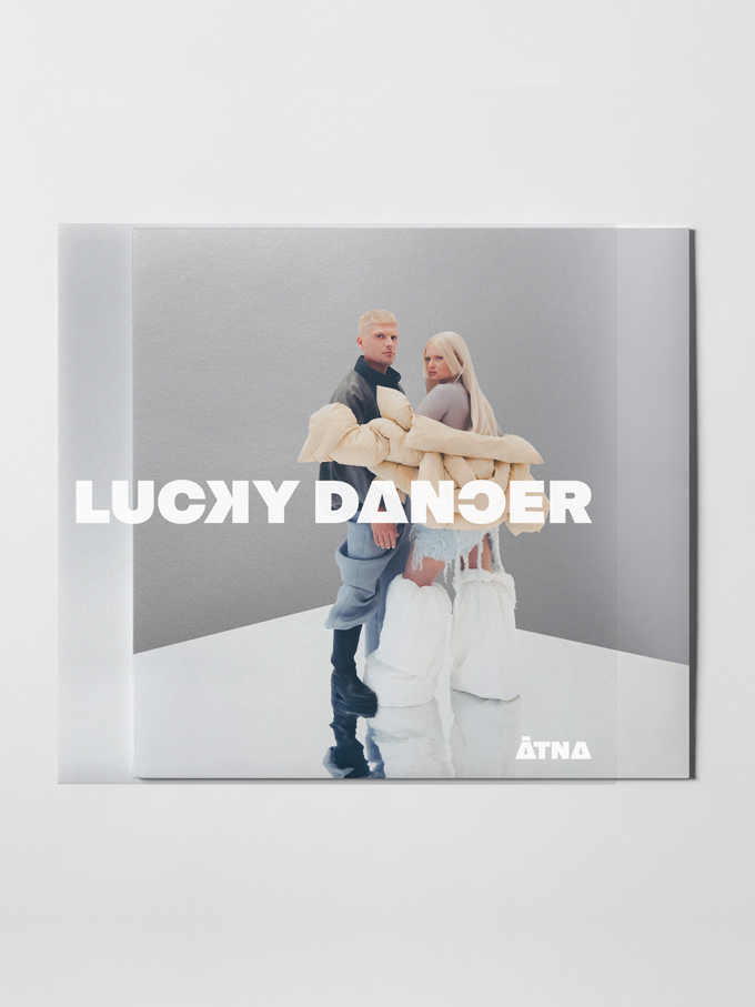 Thumbnail 3 von Lucky Dancer (Ltd. Edition Colored Vinyl. Gatefold printed on mirror cardboard.)