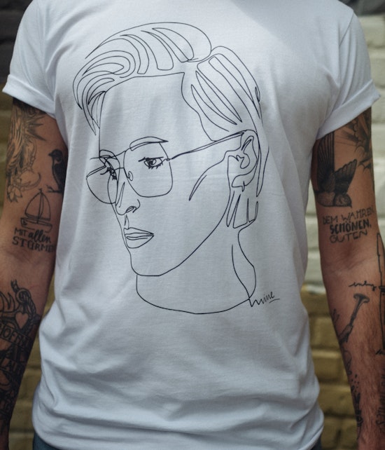 T-Shirt - MINE Scribble